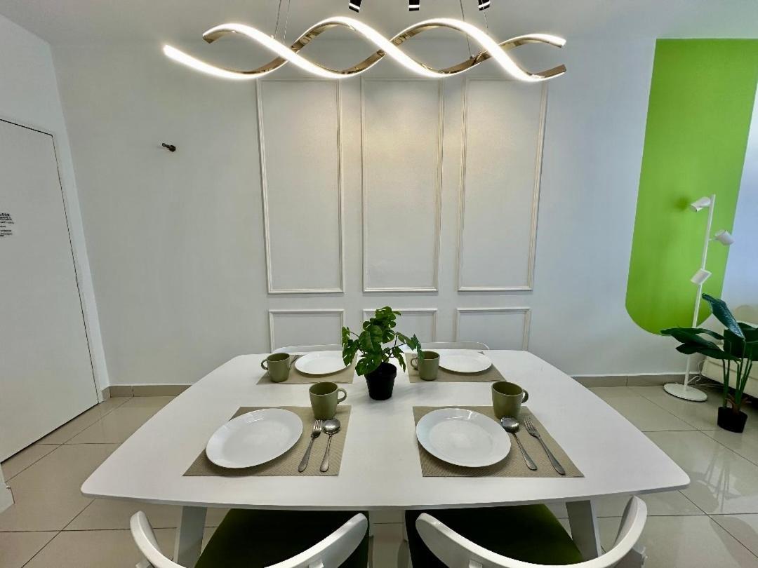 Arc Austin Hills Residensi By Antlerzone Apartment Johor Bahru Exterior photo